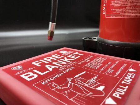 ΑΝΤΙΠΥΡΙΚΗ ΠΥΡΙΜΑΧΗ ΚΟΥΒΕΡΤΑ  (FIRE BLANKET) JACTONE  MADE IN ENGLAND